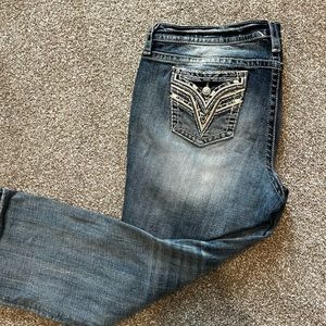 Vigoss jeans size 18 inseam 29…the length has been hemmed